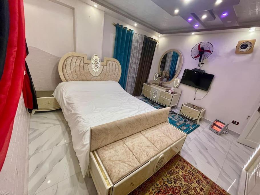 Cozy Flat Near Downtown Almorsi *