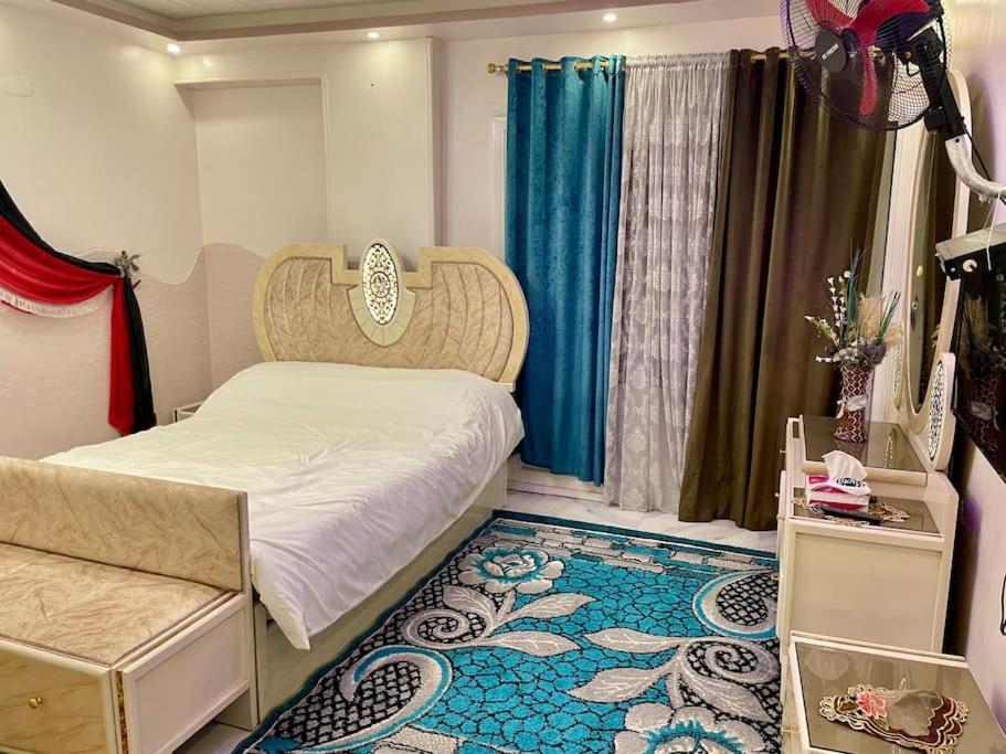 Cozy Flat Near Downtown Almorsi